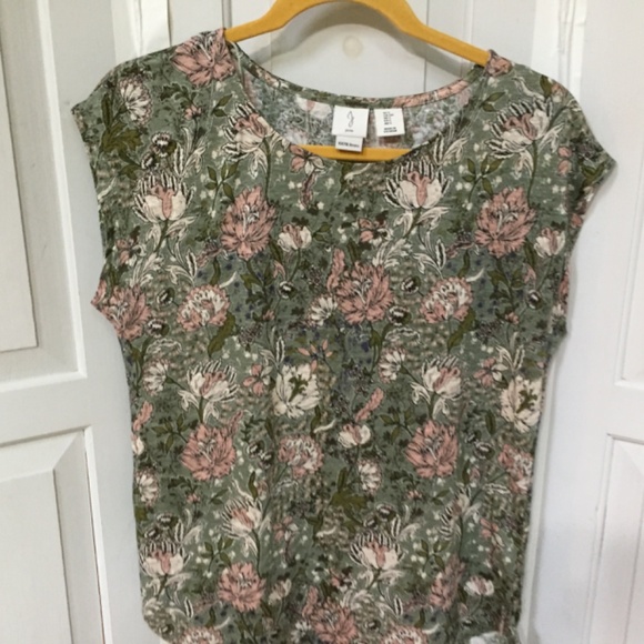 Joie Linen Floral Blouse in Green and Pink - Picture 2 of 15